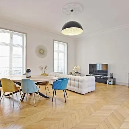 Apartamento Le Splendide - Parking - Clim Nimes